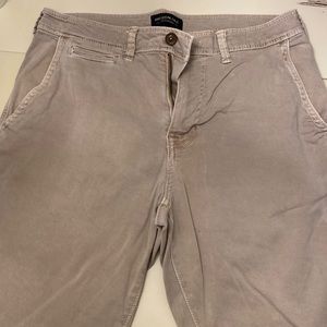 American Eagle Mens Extreme Flex Classic Tan Shorts 31”